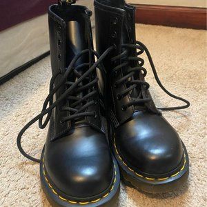 Dr. Martens 1460 8 EYE SMOOTH Boots Leather Combat Boots size 6